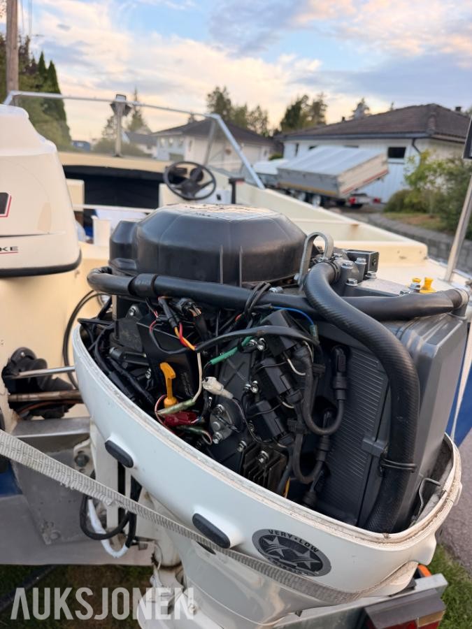 1990 SeaRay 160 båt med motor og henger