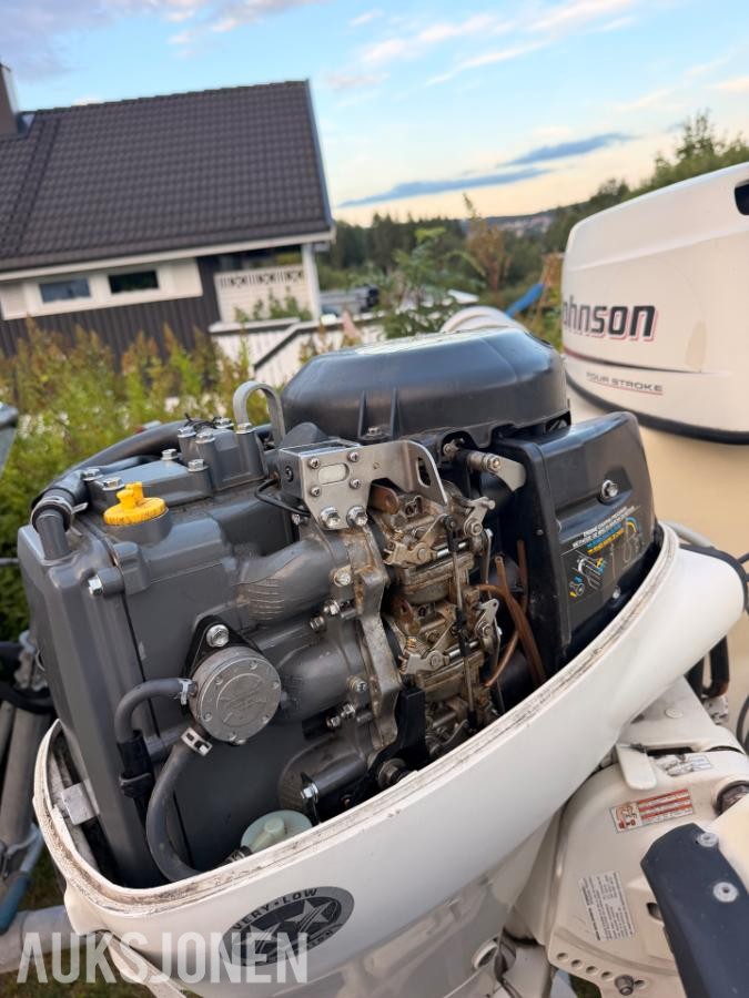 1990 SeaRay 160 båt med motor og henger