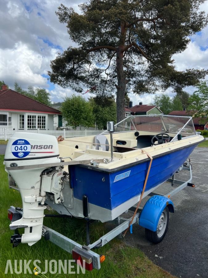1990 SeaRay 160 båt med motor og henger