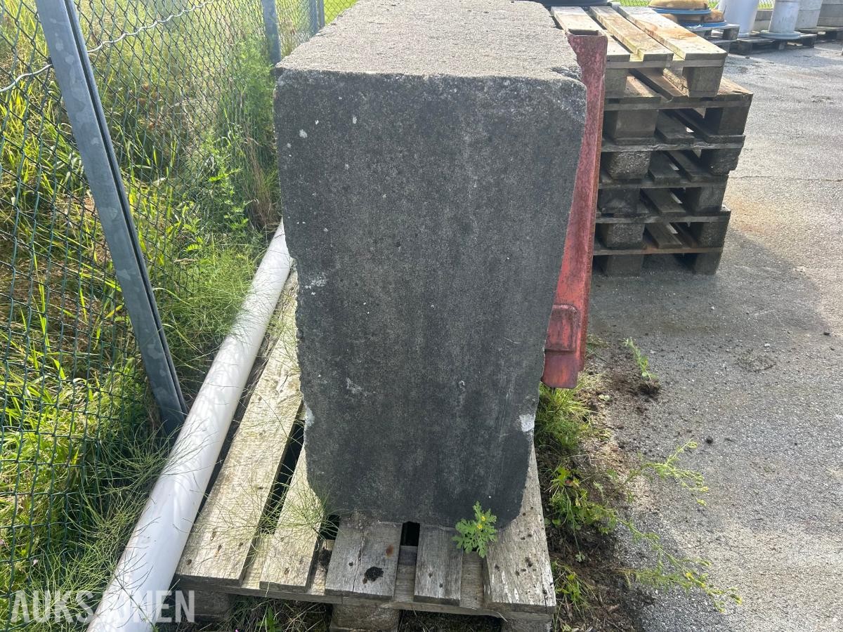 Betonglodd/motvekt Triangel feste