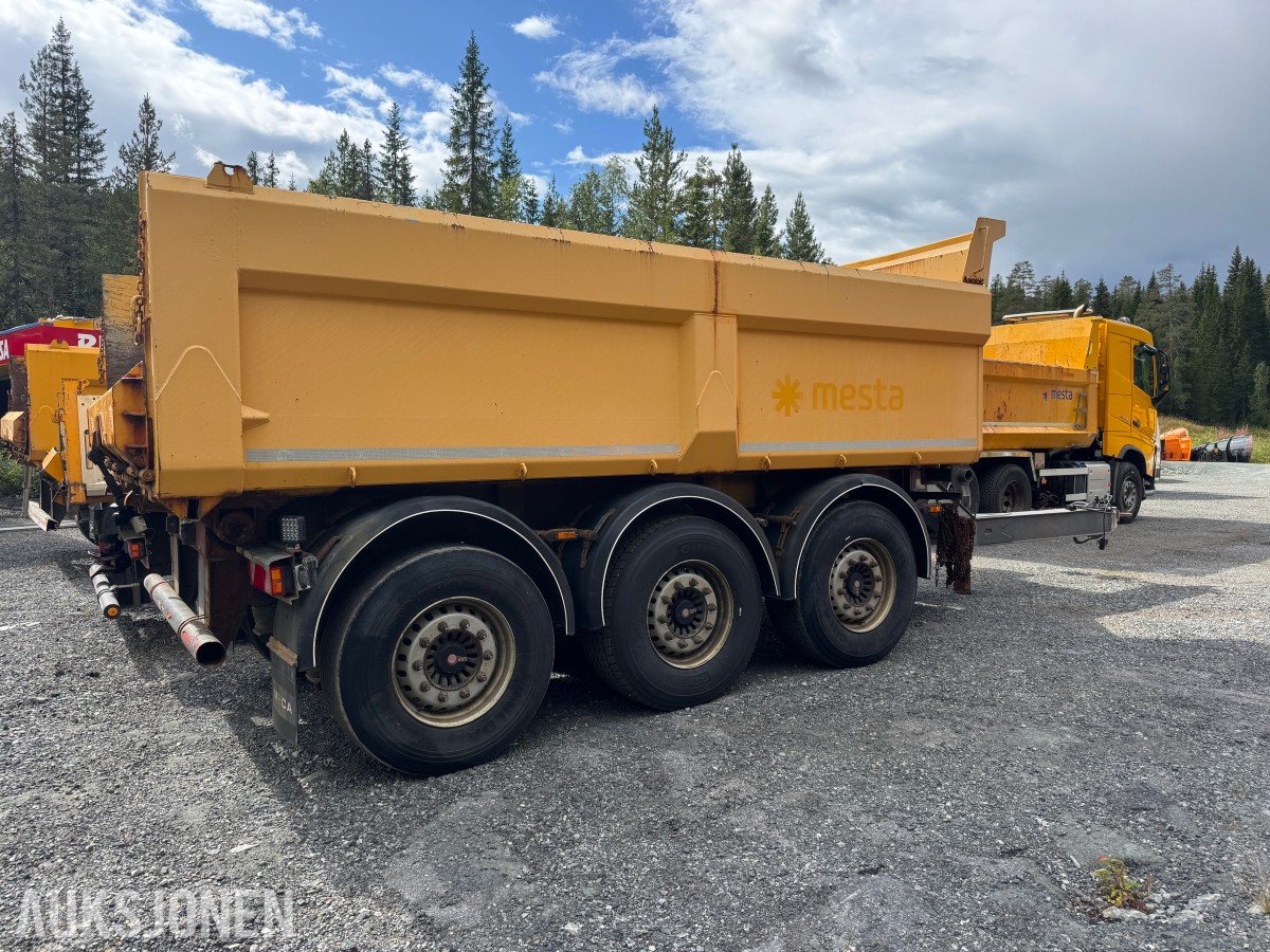 2006 HM KHMD-24L Trippelkjærre