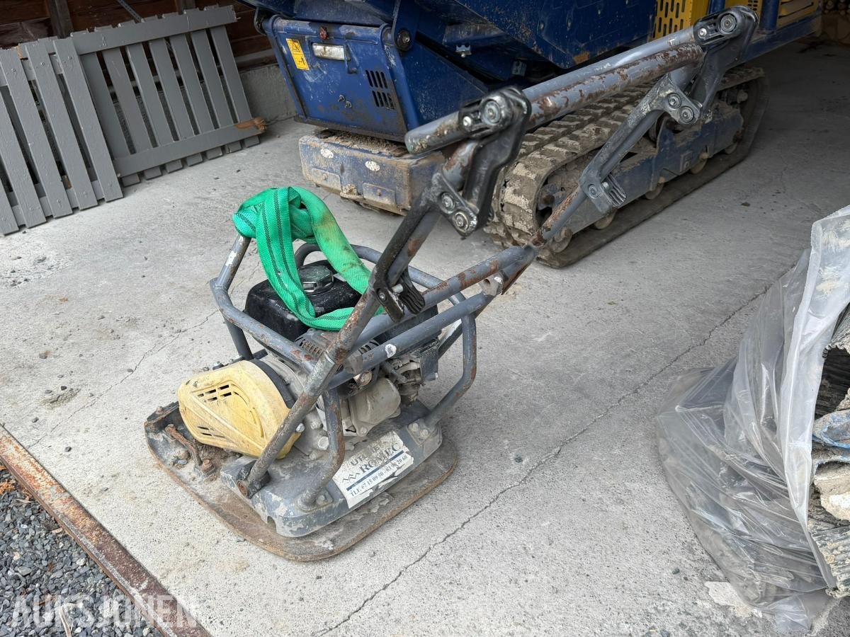 2017 Atlas Copco LF100 Vibroplate