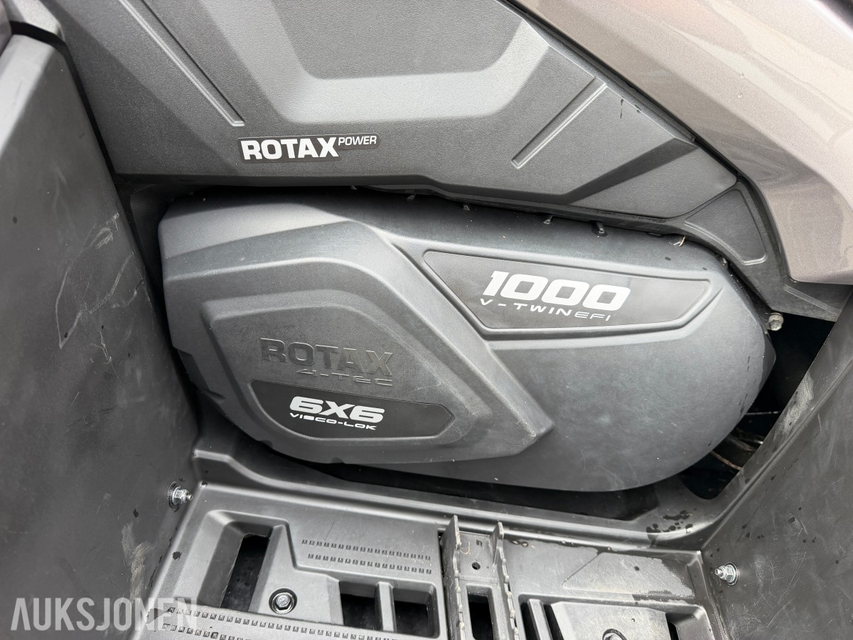 2021 Can-Am OUTLANDER 6X6 - 1000 V-TWIN EFI 