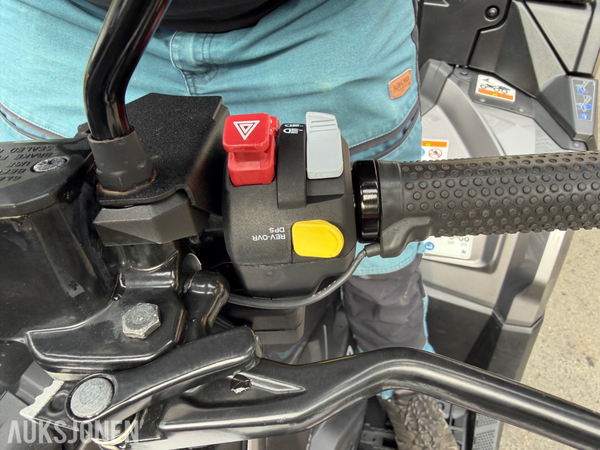 2021 Can-Am OUTLANDER 6X6 - 1000 V-TWIN EFI 