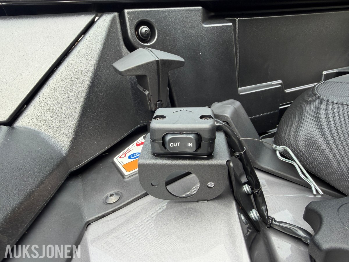 2021 Can-Am OUTLANDER 6X6 - 1000 V-TWIN EFI 