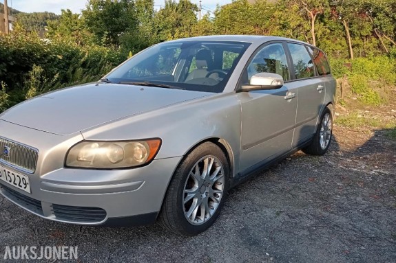 2007 Volvo V50 1.6 109hk cruisekontroll hengerfeste s+v dekk eu ok 05.2027 168555km