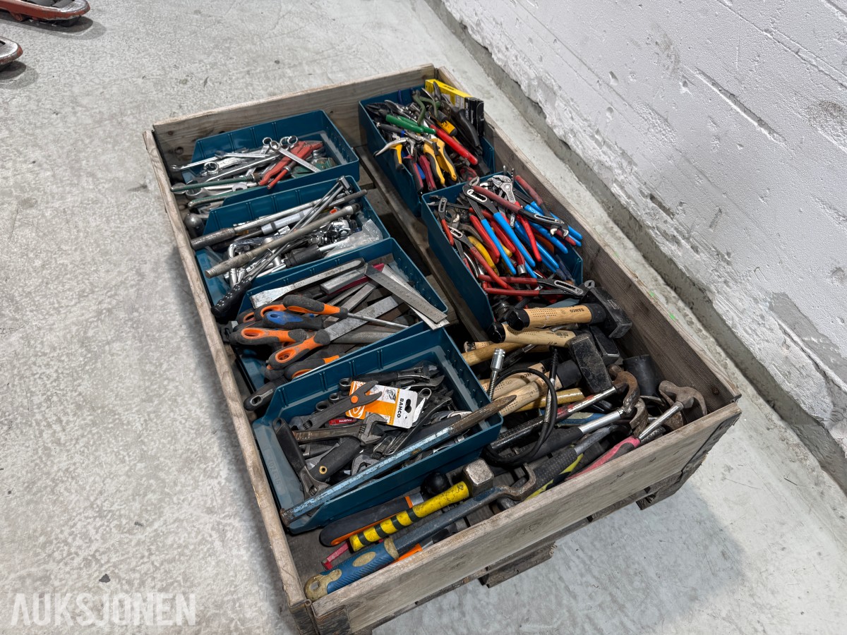 Verktøyparti med håndverktøy – Bahco, Knipex m.fl.