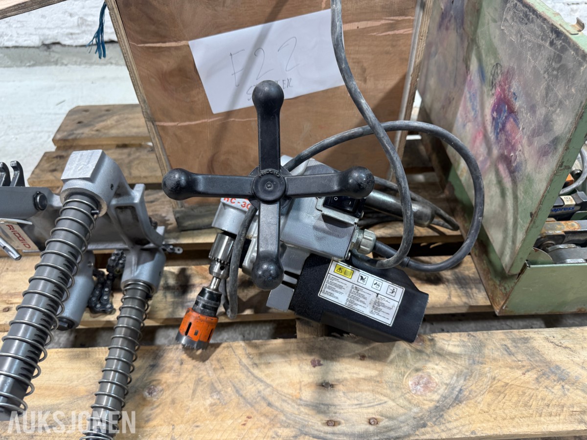 RIDGID HC-300 og Novopress rørverktøy med pressbakker