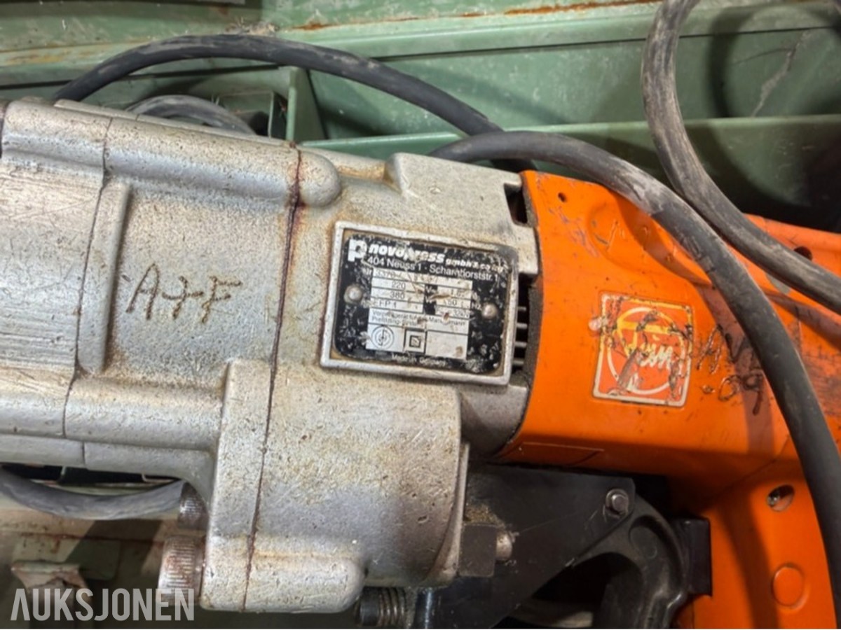 RIDGID HC-300 og Novopress rørverktøy med pressbakker