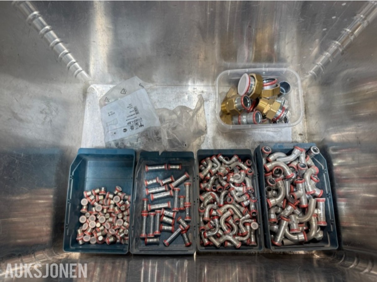 VVS- og festemateriell – Hilti, presskoblinger, rørklammer og aluminiumskassene 