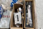 Parti VVS-materiell, rørdeler, koblinger og Zarges aluminiumskasser