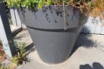 STOR PLANTEKASSE / BLOMSTERPOTTE I PLAST – CA 116 CM DIAMETER