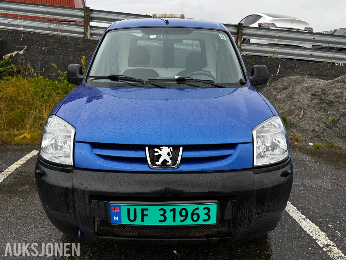 2006 Peugeot PARTNER 1.6-90 D - Manuell - Hengerfeste