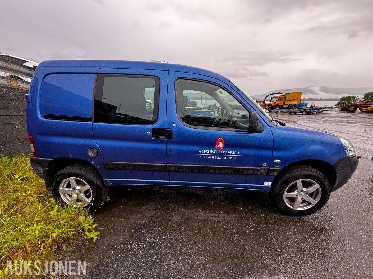 2006 Peugeot PARTNER 1.6-90 D - Manuell - Hengerfeste