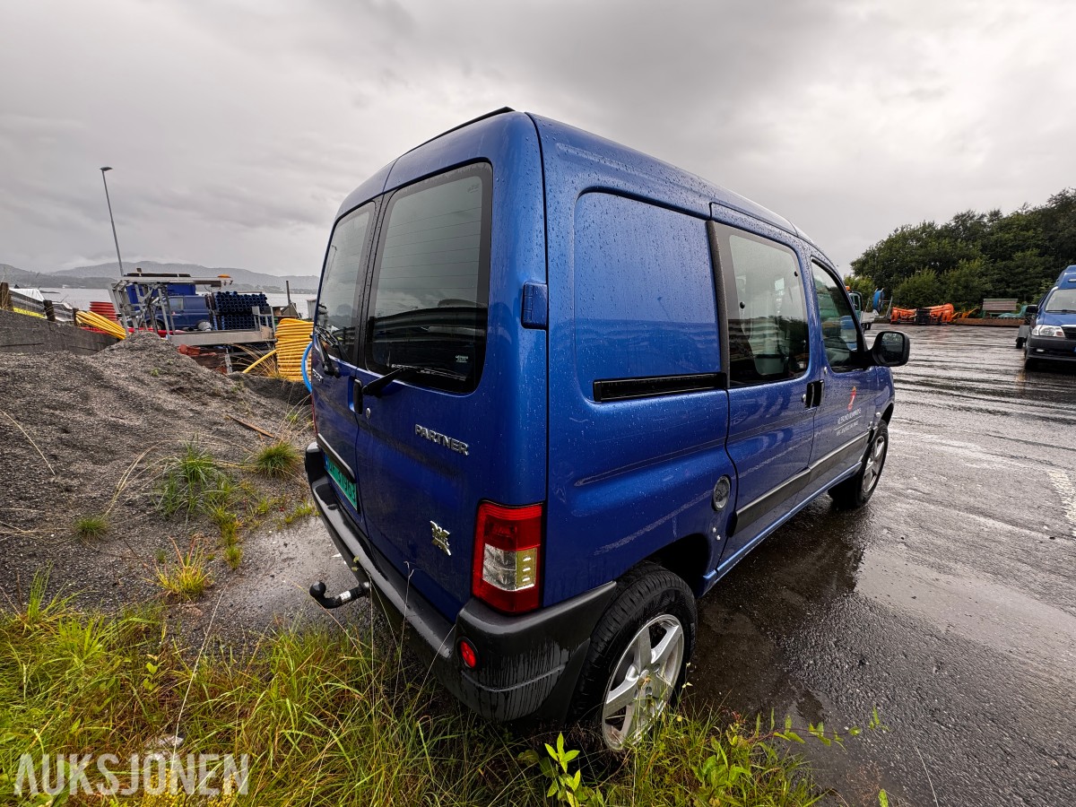 2006 Peugeot PARTNER 1.6-90 D - Manuell - Hengerfeste