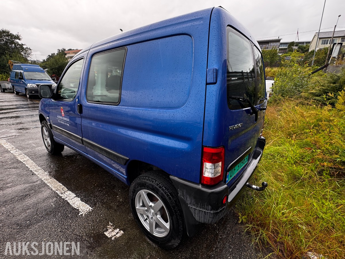 2006 Peugeot PARTNER 1.6-90 D - Manuell - Hengerfeste