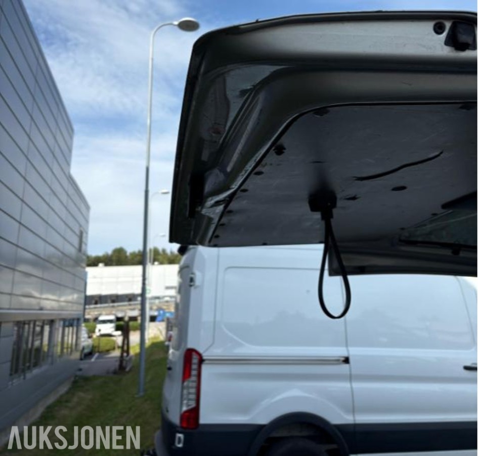 2010 Volkswagen Transporter 2.0 Diesel, Automat, Reparasjonsobjekt/delebil 