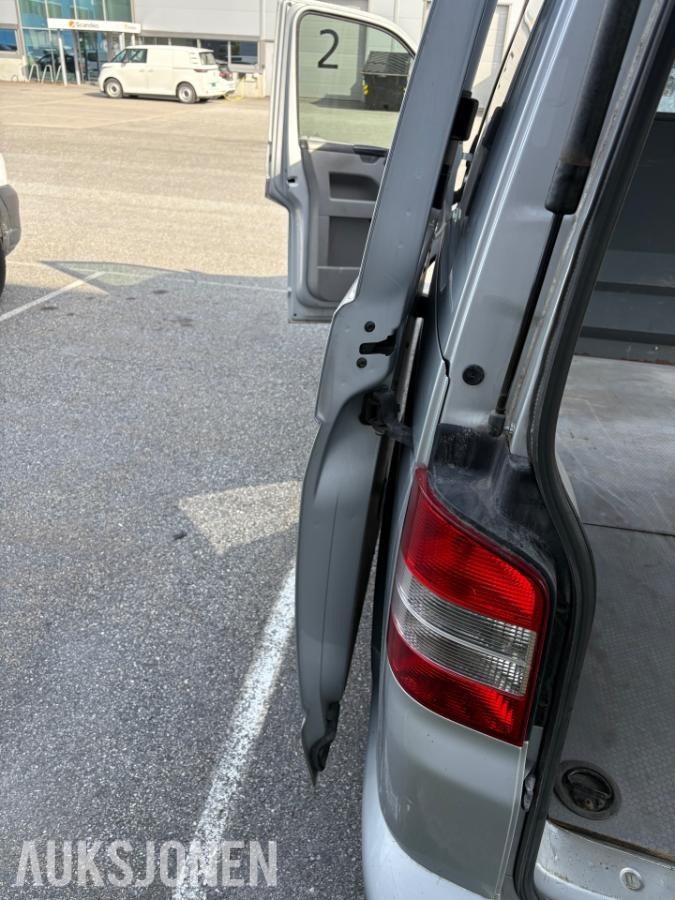 2010 Volkswagen Transporter 2.0 Diesel, Automat, Reparasjonsobjekt/delebil 