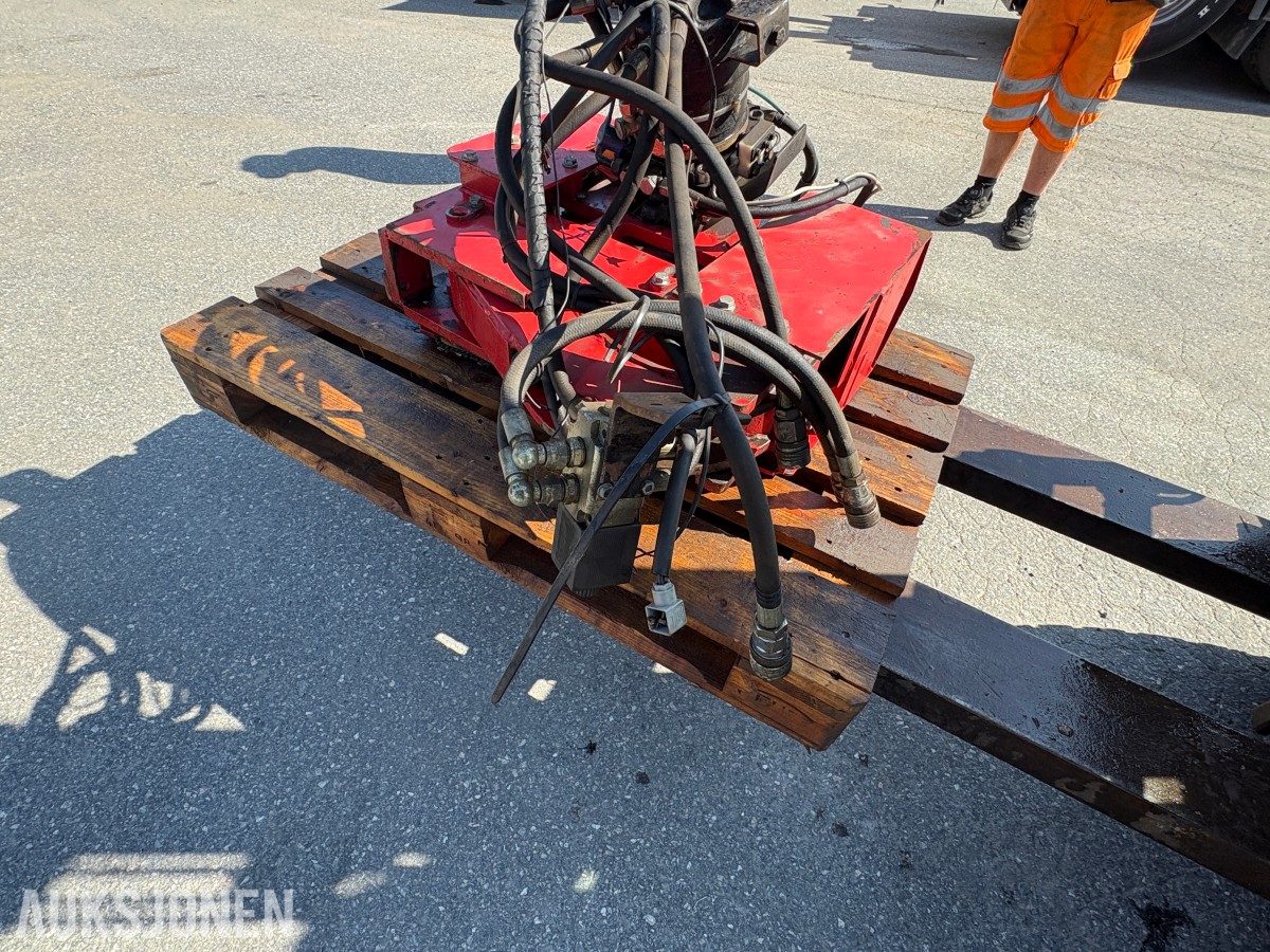 2003 Hydraulisk sag med Kinshofer rotator – lite brukt