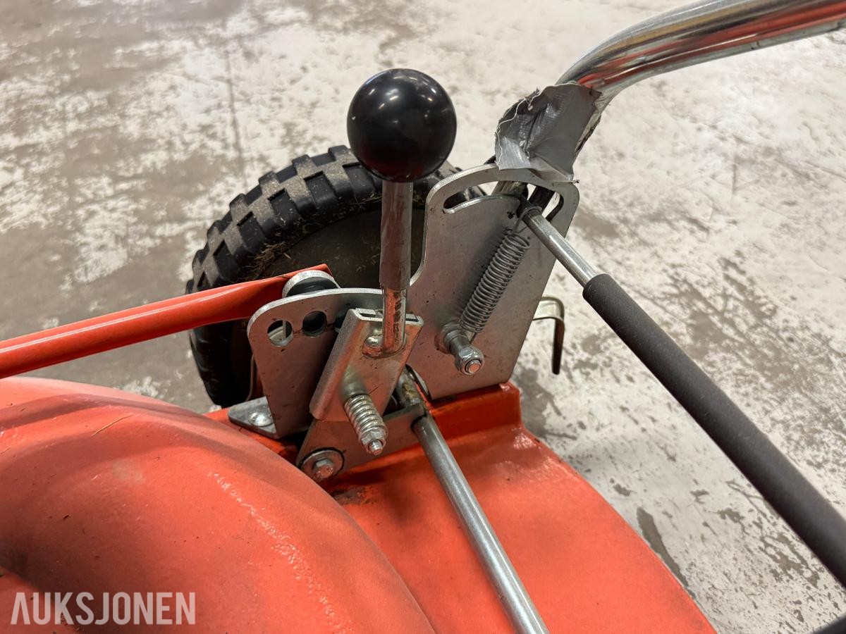 Husqvarna Klippo LB 553SQe Professional