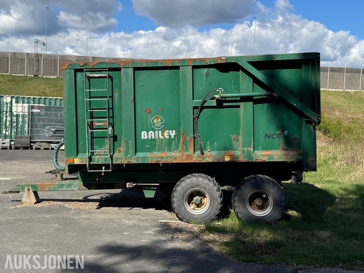 2016 Bailey TB 11 traktorhenger m/ hydraulisk baklem