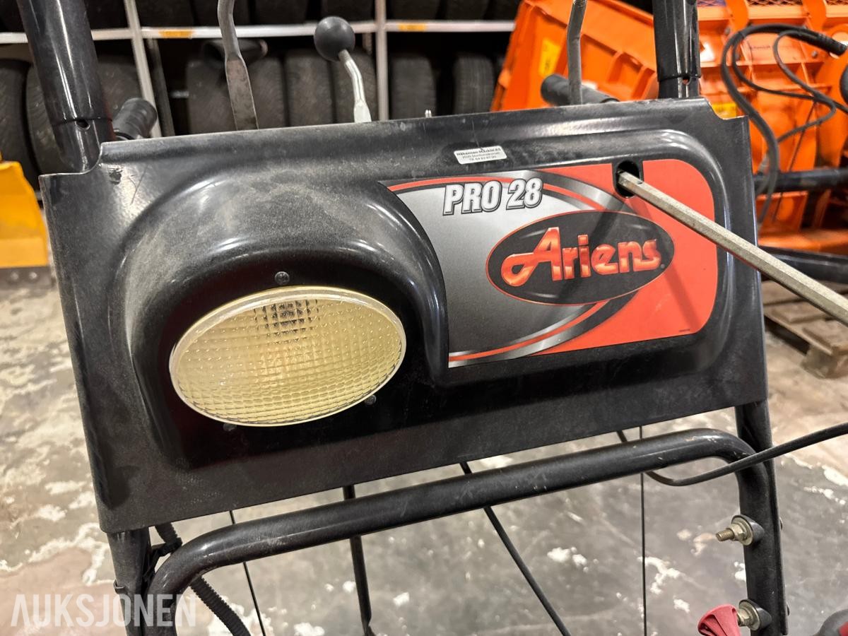Ariens Pro-Track 28 - 2-trinns beltegående snøfreser