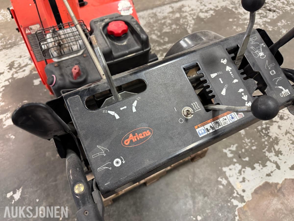 Ariens Pro-Track 28 - 2-trinns beltegående snøfreser
