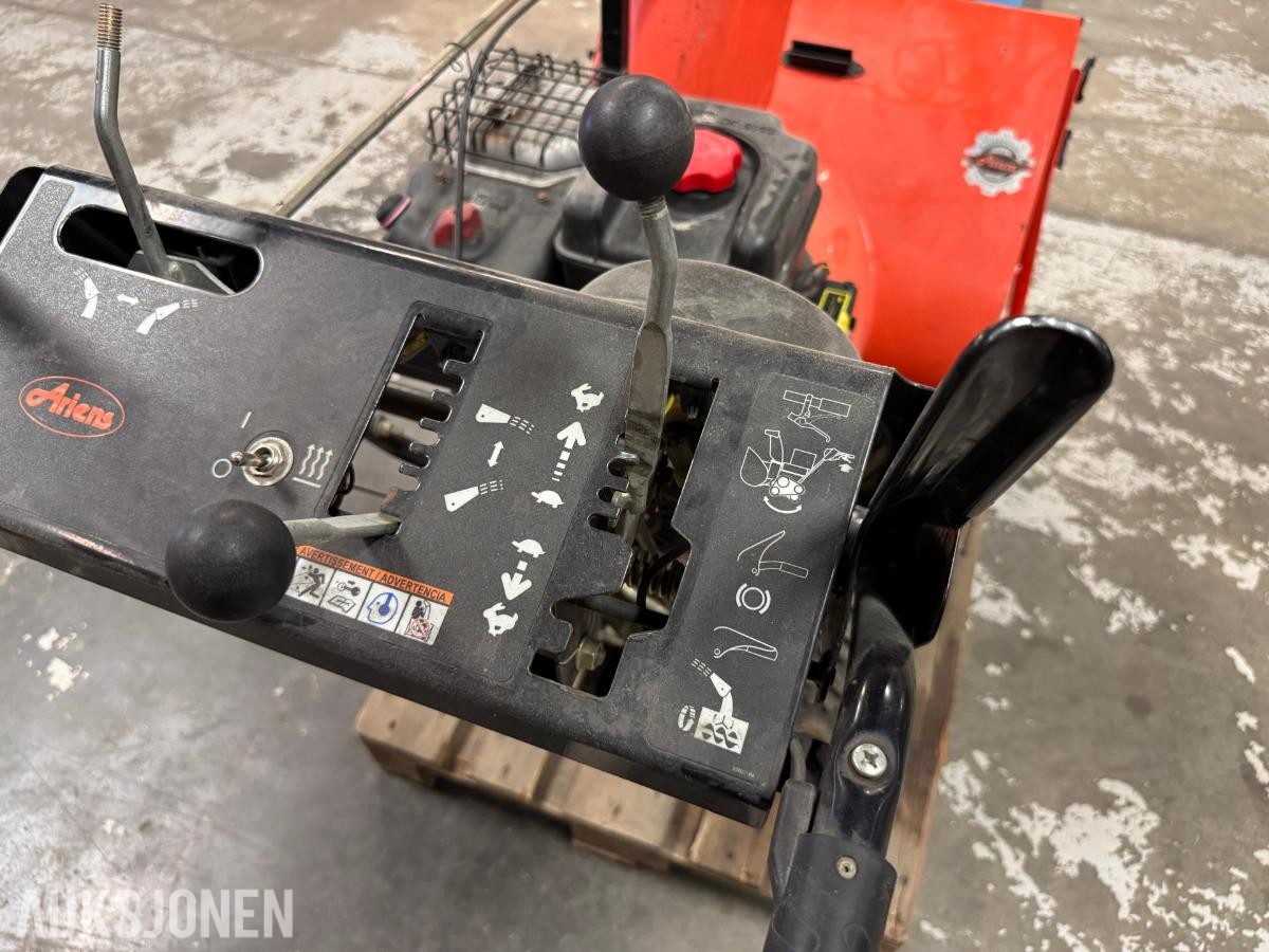 Ariens Pro-Track 28 - 2-trinns beltegående snøfreser