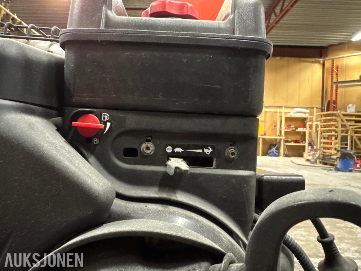 Ariens Pro-Track 28 - 2-trinns beltegående snøfreser