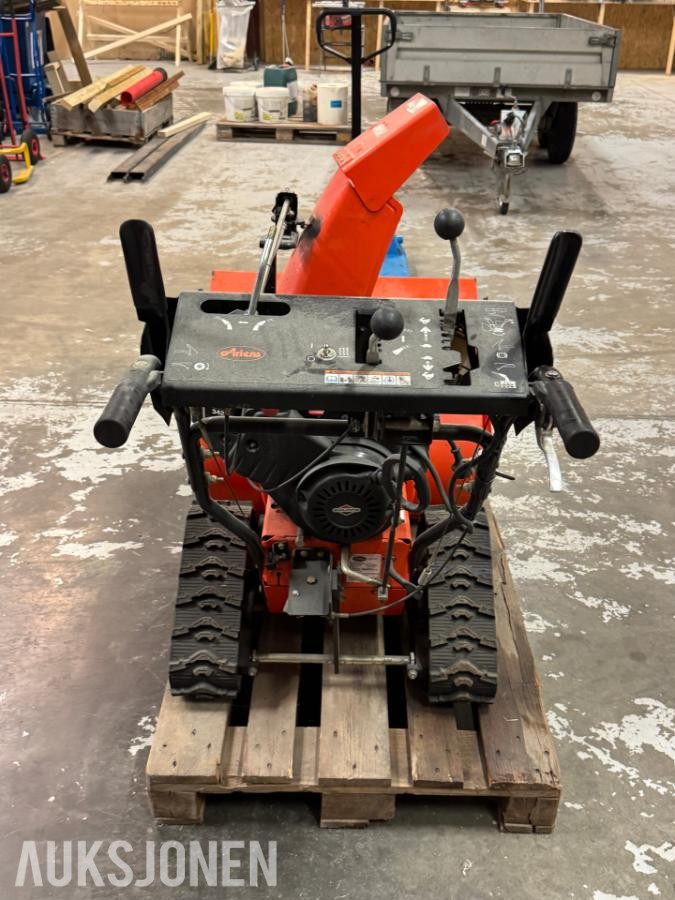 Ariens Pro-Track 28 - 2-trinns beltegående snøfreser