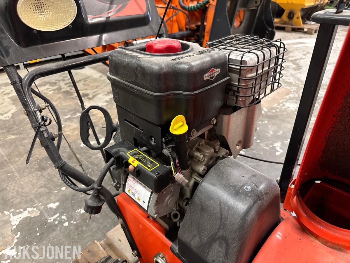 Ariens Pro-Track 28 - 2-trinns beltegående snøfreser