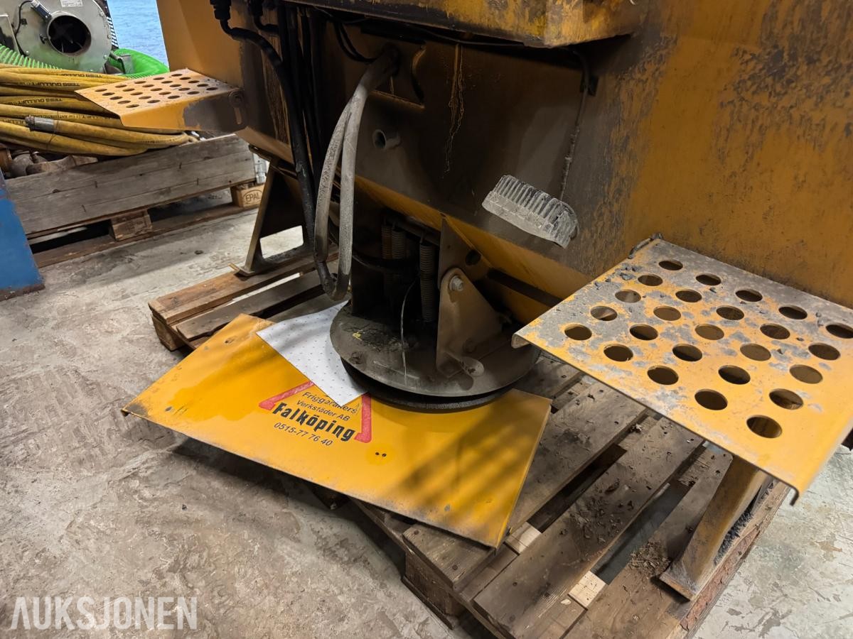 Falköping TC-16 - tallerkenspreder for traktor og hjullaster