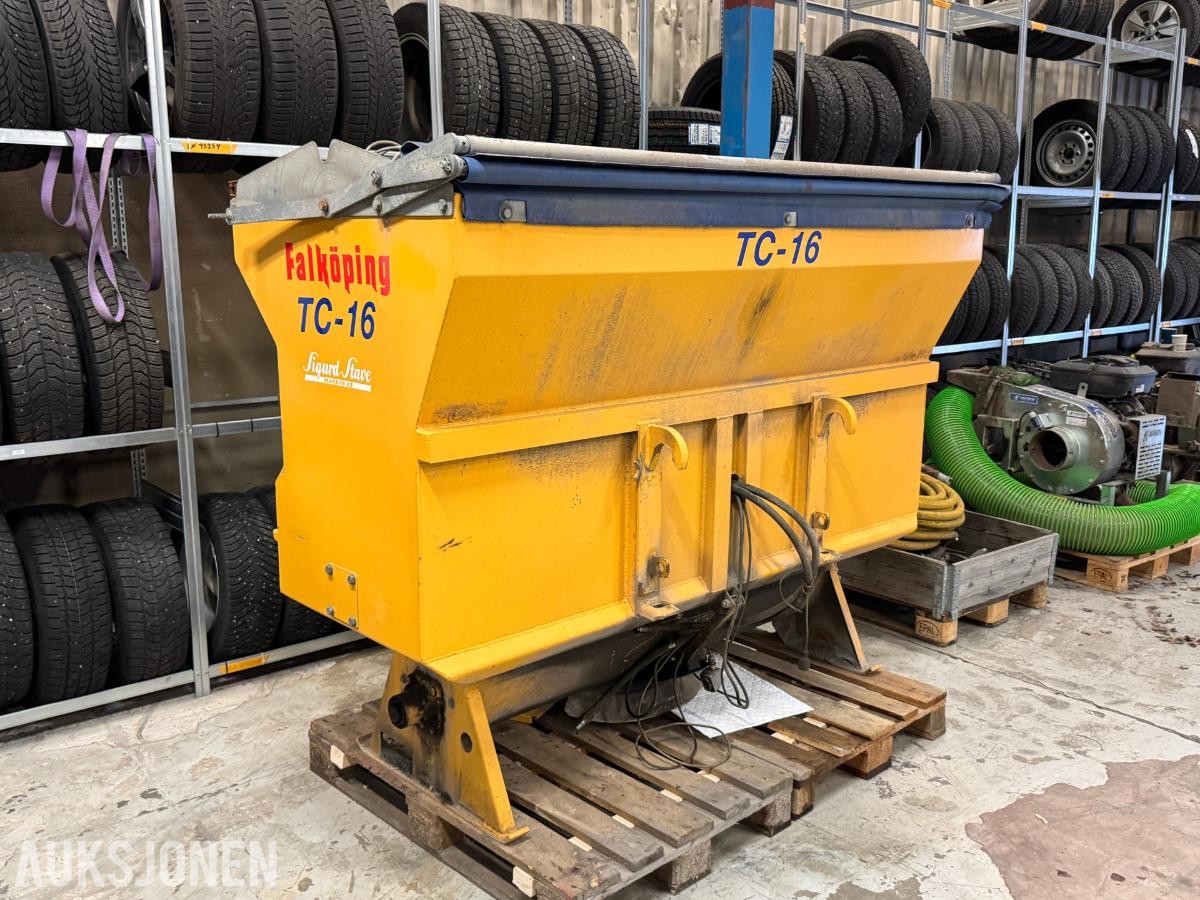 Falköping TC-16 - tallerkenspreder for traktor og hjullaster