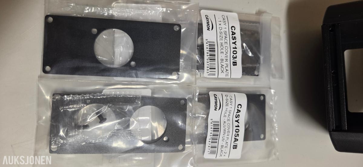 Diverse Plugg, Kabel, Rack, Installasjons matriel