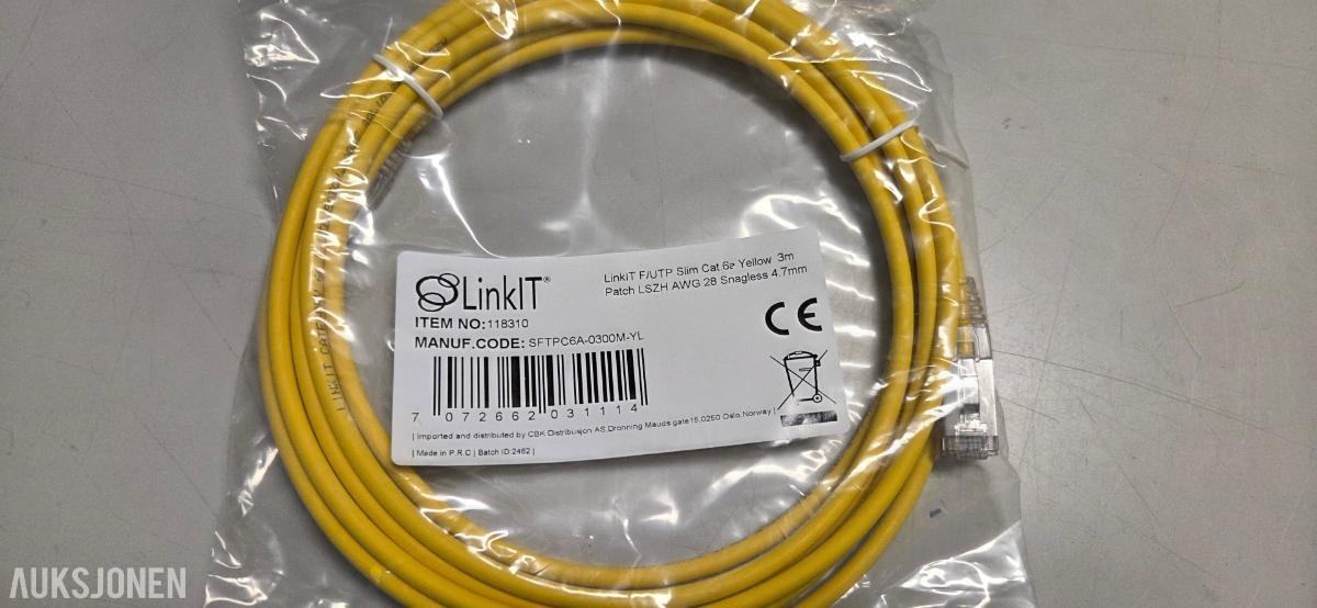 Diverse Plugg, Kabel, Rack, Installasjons matriel