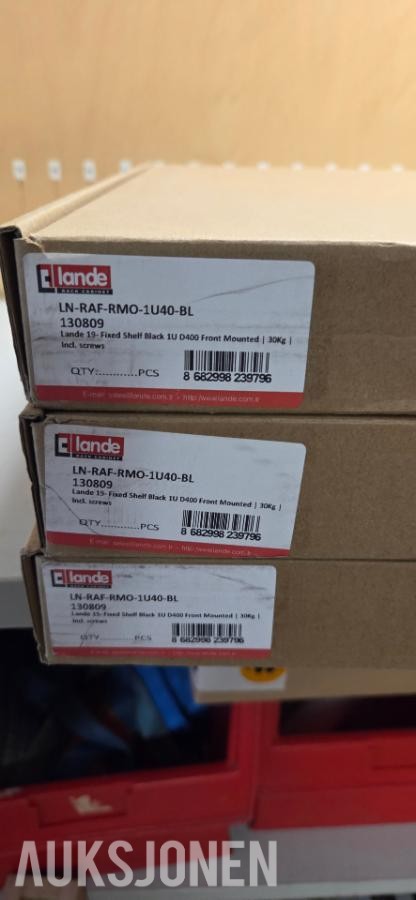 Diverse Plugg, Kabel, Rack, Installasjons matriel