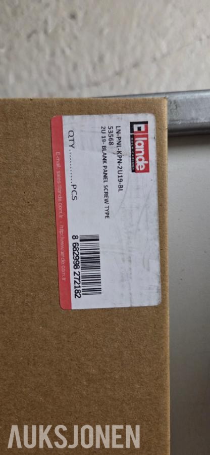 Diverse Plugg, Kabel, Rack, Installasjons matriel