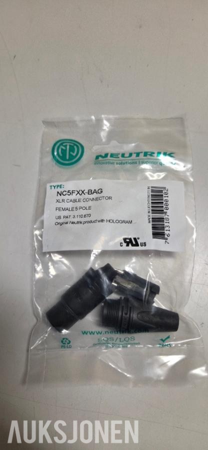 Diverse Plugg, Kabel, Rack, Installasjons matriel