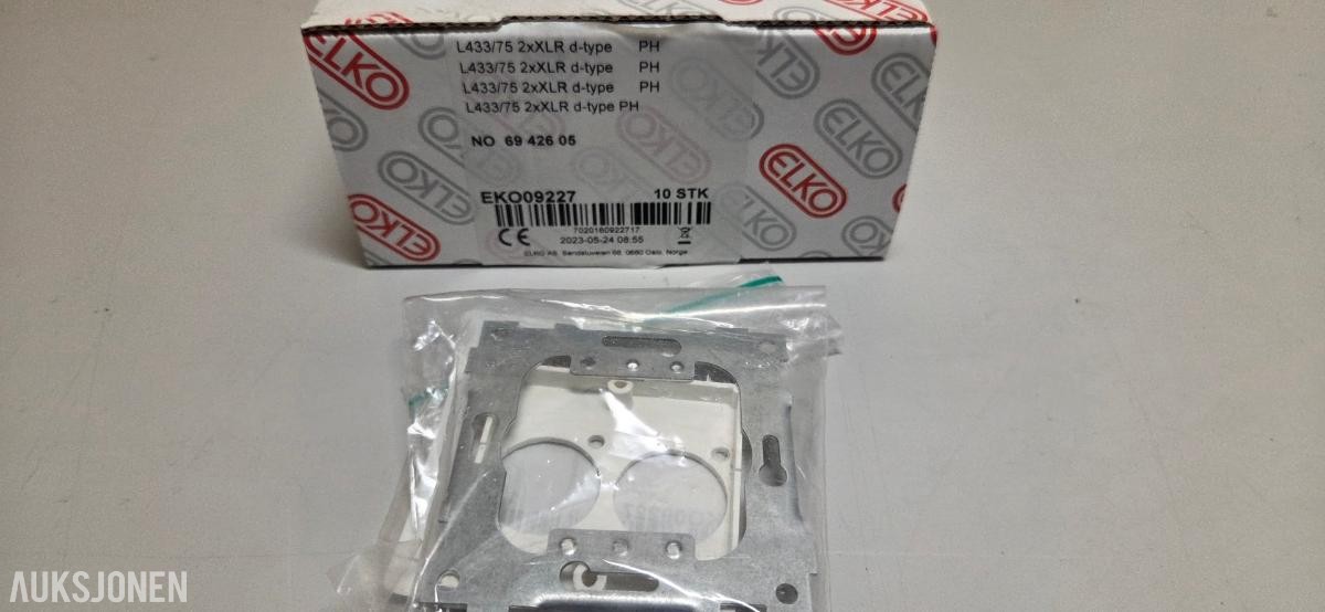 Diverse Plugg, Kabel, Rack, Installasjons matriel