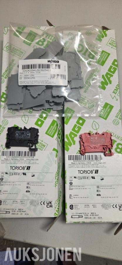 Diverse Plugg, Kabel, Rack, Installasjons matriel