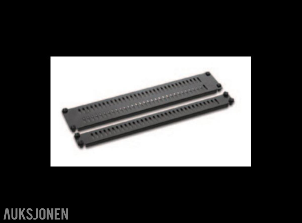 Diverse Plugg, Kabel, Rack, Installasjons matriel
