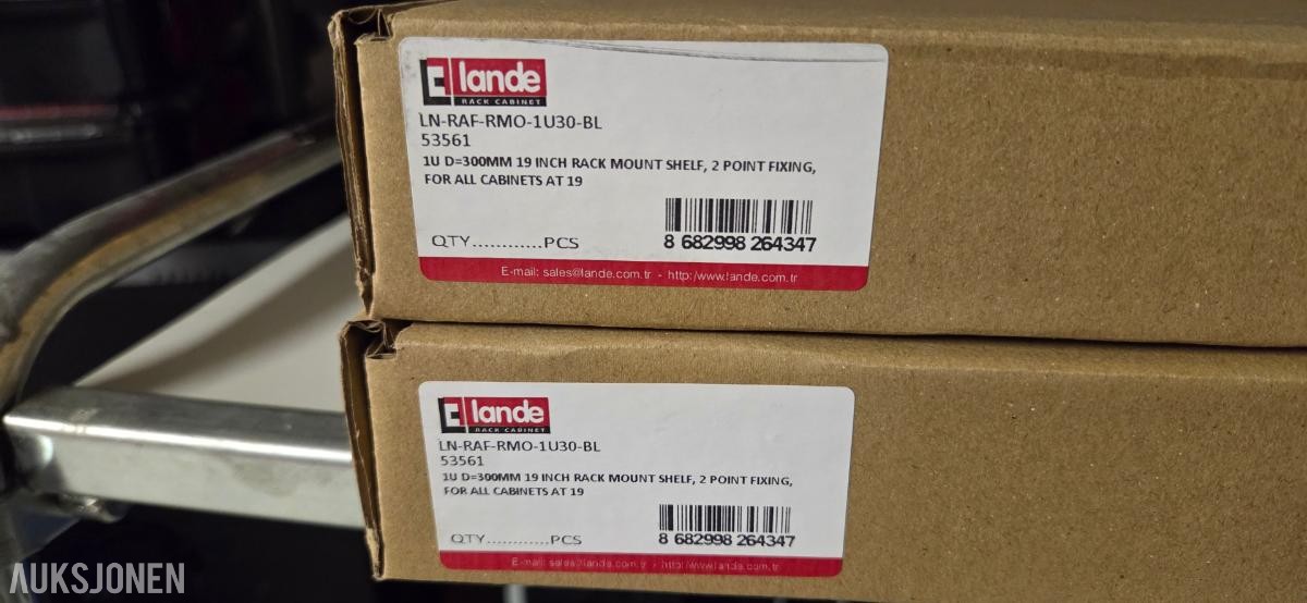 Diverse Plugg, Kabel, Rack, Installasjons matriel