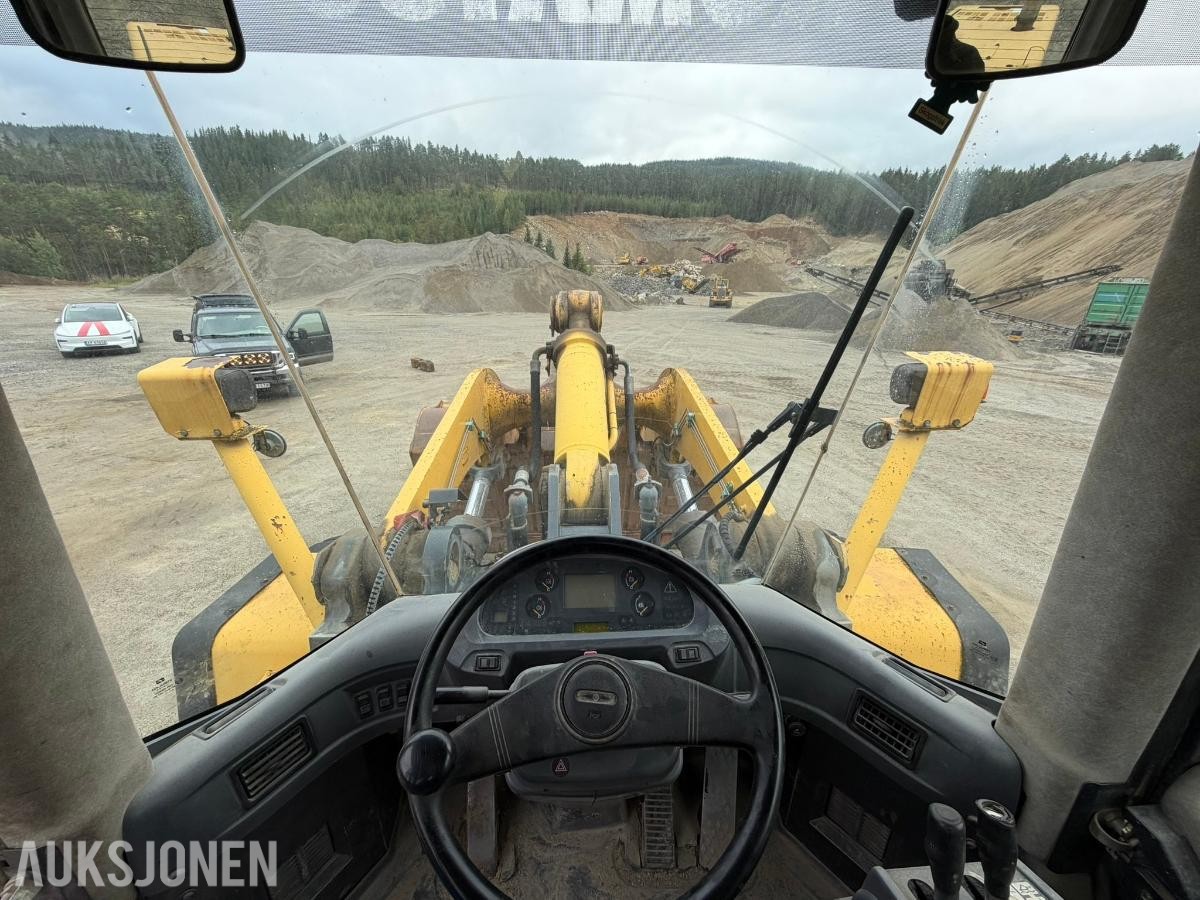 2004 Komatsu WA470-5H hjullaster