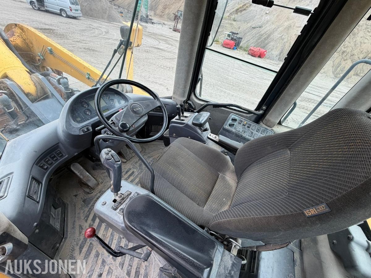 2004 Komatsu WA470-5H hjullaster