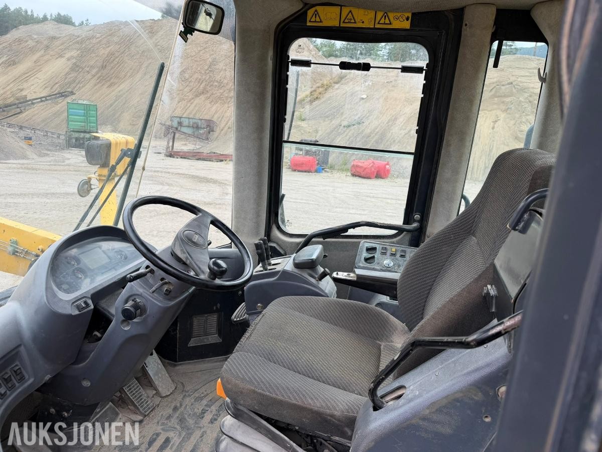 2004 Komatsu WA470-5H hjullaster
