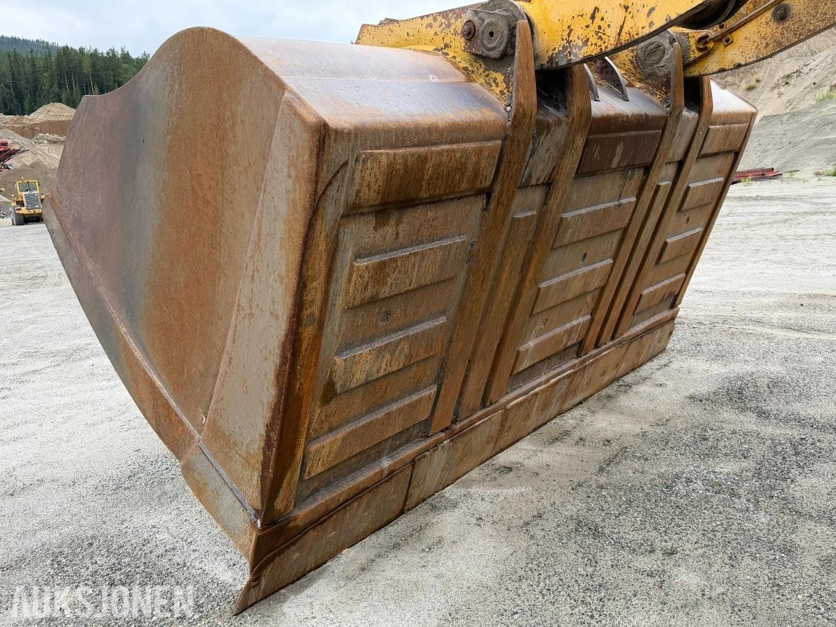 2004 Komatsu WA470-5H hjullaster