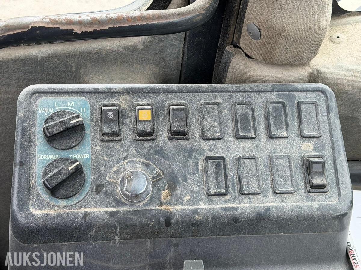 2004 Komatsu WA470-5H hjullaster