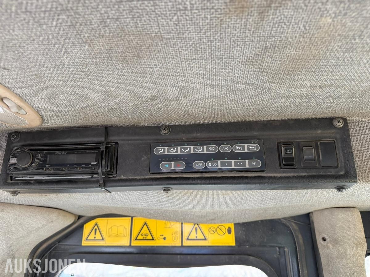 2004 Komatsu WA470-5H hjullaster