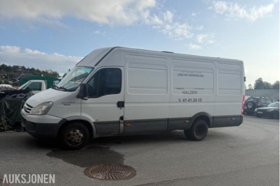 2008 Iveco Daily 3.0 Diesel 177hk Lang varebil S+V dekk