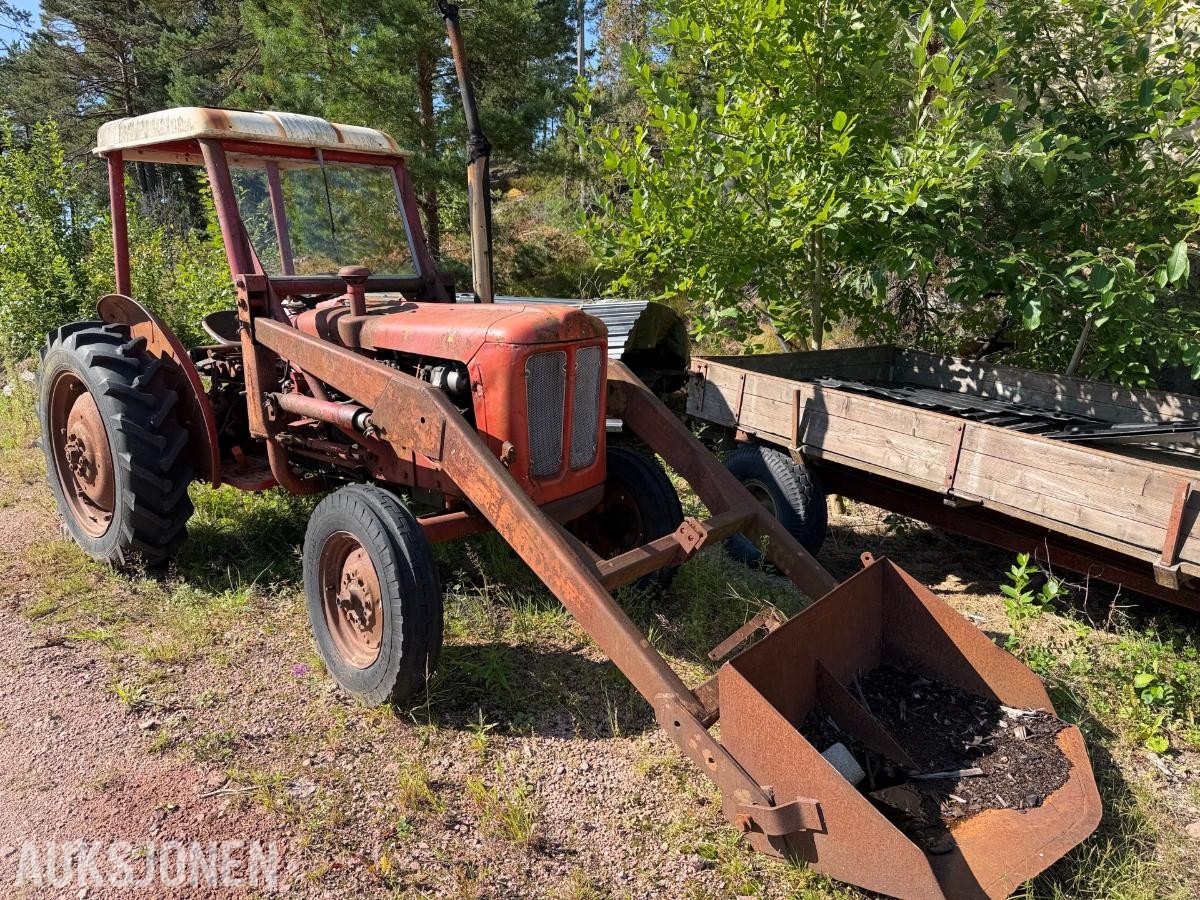 1975 Volvo 320D traktor